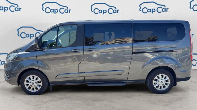 Ford Custom image 9