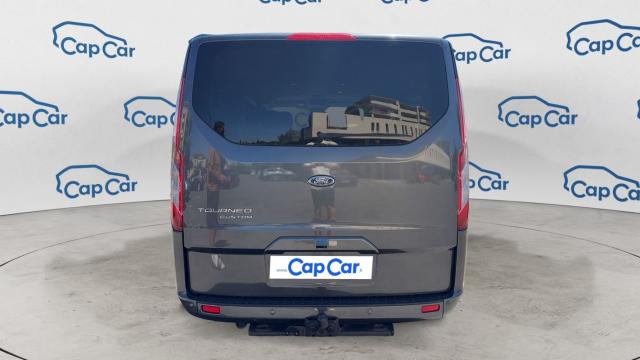 Ford Custom image 3