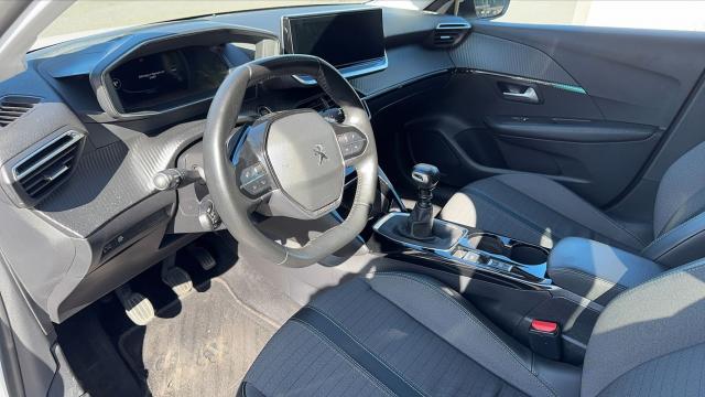 Peugeot 208 image 3