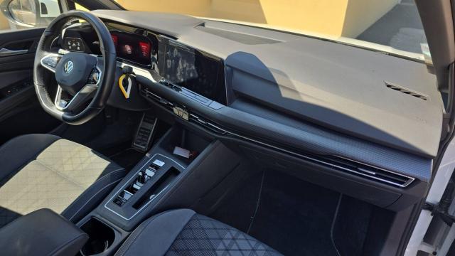 Volkswagen Golf image 2