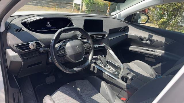 Peugeot 3008 image 3