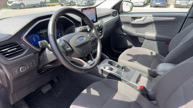 Ford Kuga image 1
