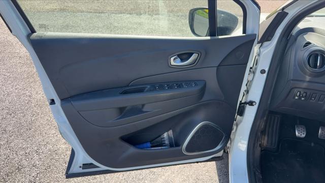Renault Captur image 8