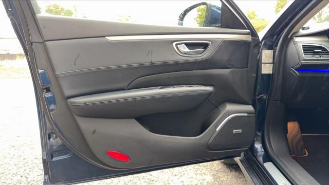 Renault Talisman Estate image 5
