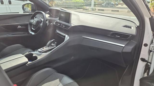 Peugeot 3008 image 8