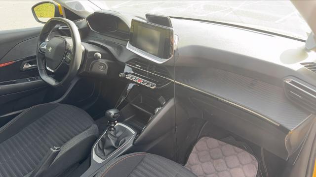 Peugeot 208 image 3