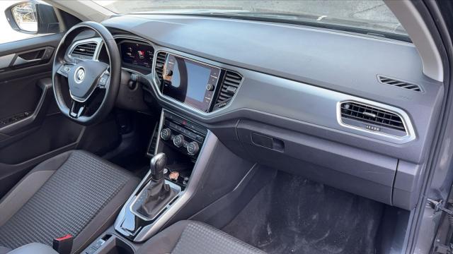 Volkswagen T-Roc image 1