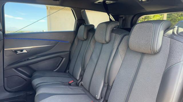Peugeot 5008 image 2