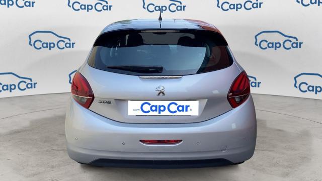 Peugeot 208 image 8