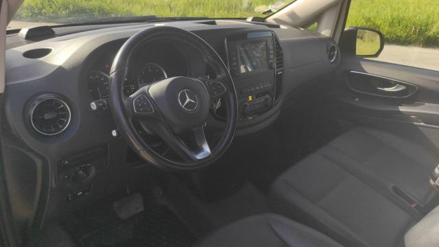 Mercedes Benz Vito image 2
