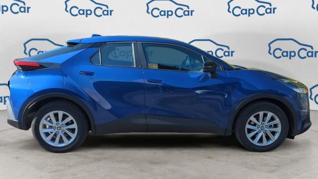 Toyota C-Hr image 9