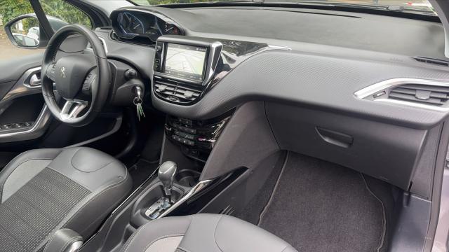 Peugeot 2008 image 1
