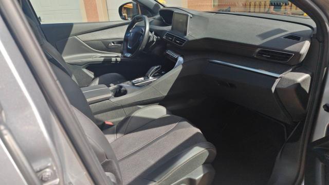Peugeot 5008 image 9