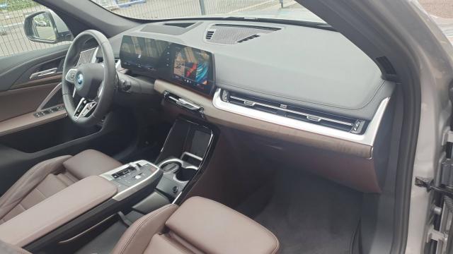 Bmw X1 image 8