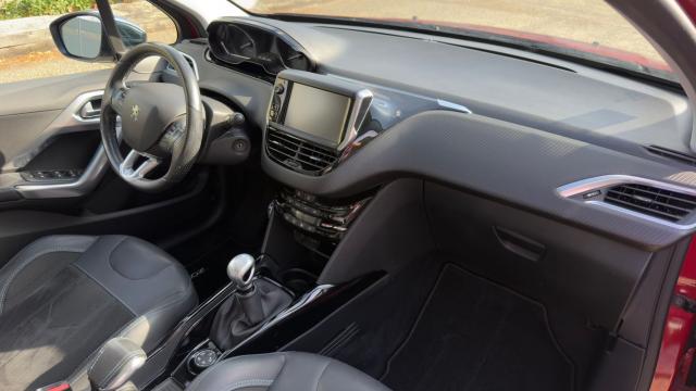 Peugeot 2008 image 1