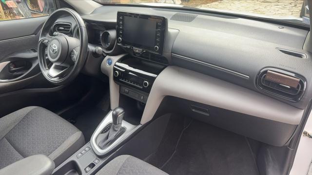 Toyota Yaris Cross image 9