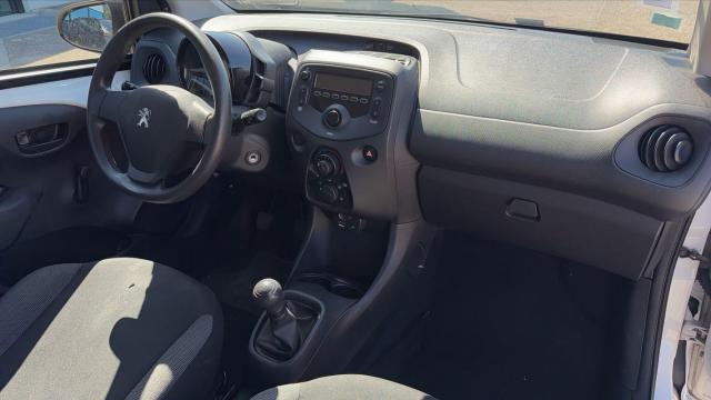 Peugeot 108 image 8