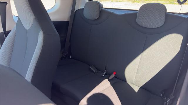 Peugeot 108 image 5