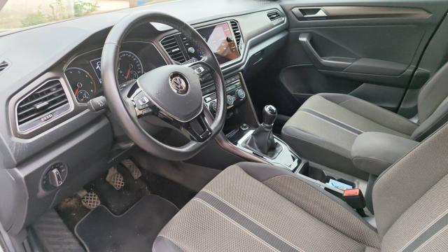Volkswagen T-Roc image 9