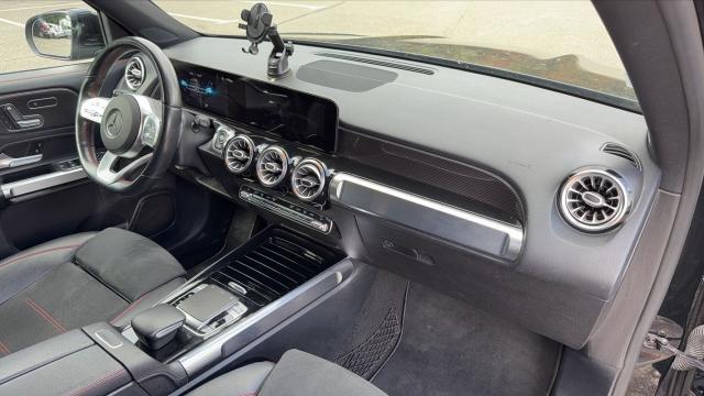 Mercedes Benz Glb image 4