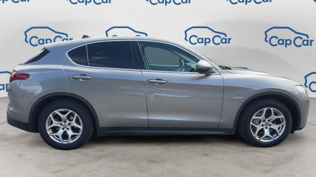 Alfa Romeo Stelvio image 8