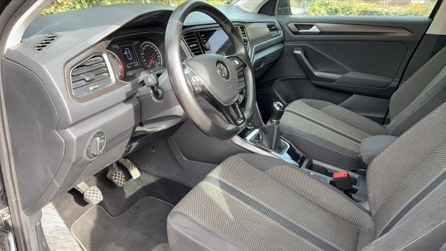 Volkswagen T-Roc image 1