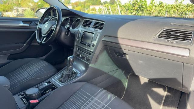Volkswagen Golf image 7