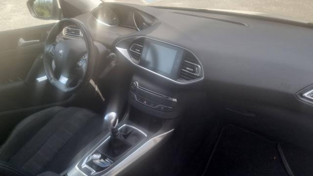 Peugeot 308 image 7