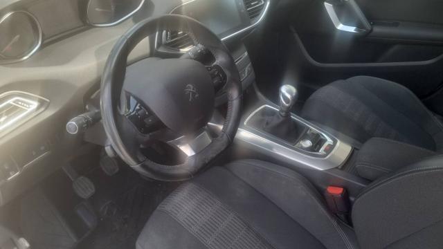 Peugeot 308 image 1