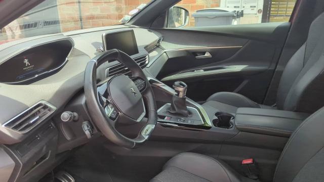 Peugeot 3008 image 6