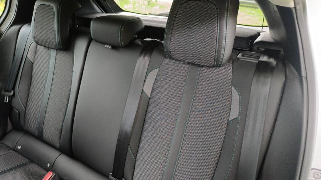Peugeot 308 image 1