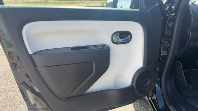 Renault Twingo image 2