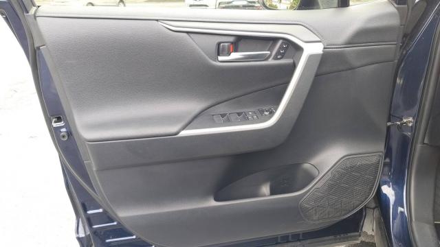 Toyota Rav4 image 6