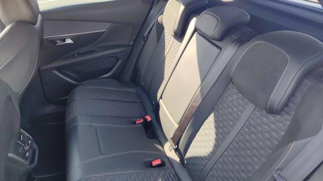 Peugeot 3008 image 3