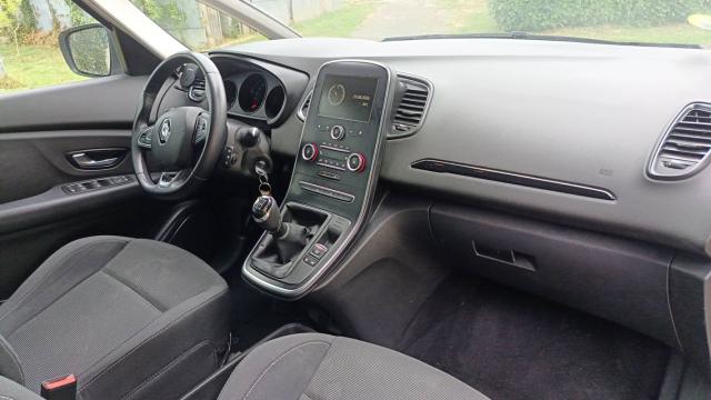 Renault Scénic image 9