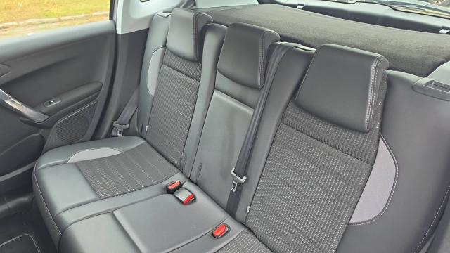 Peugeot 2008 image 2
