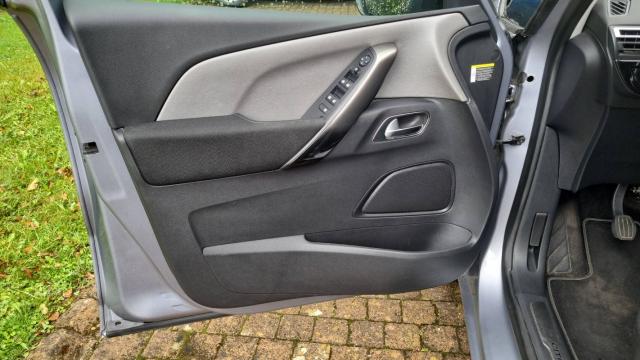 Citroen Grand C4 Spacetourer image 9