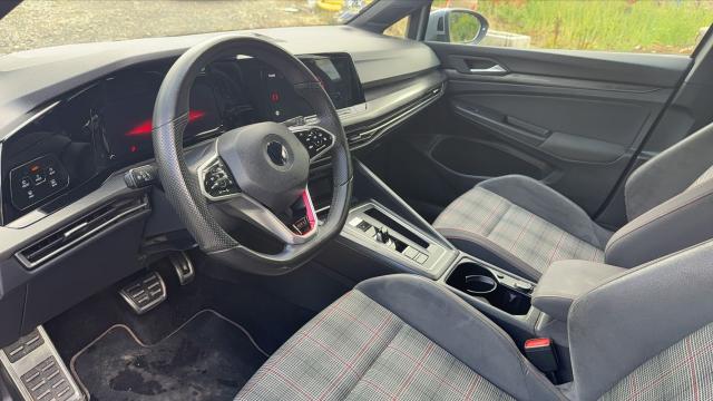 Volkswagen Golf image 8