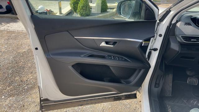 Peugeot 3008 image 6