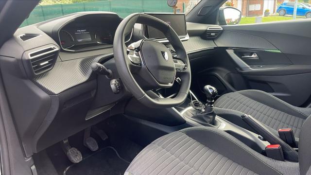 Peugeot 2008 image 4