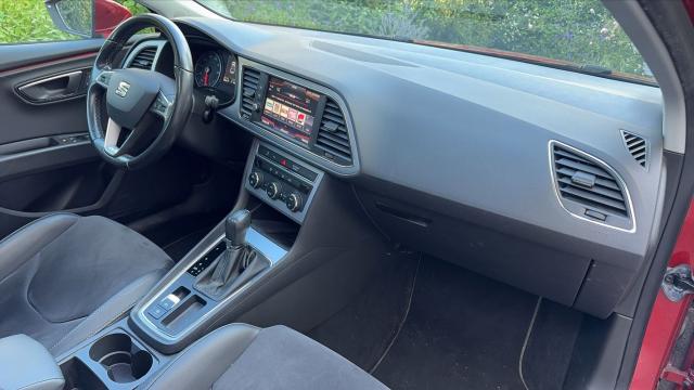 Seat Leon image 2