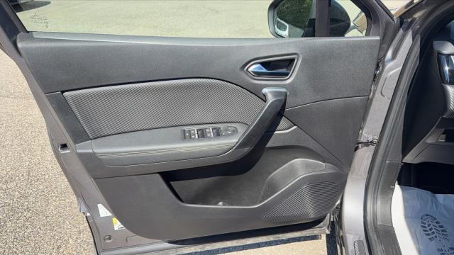 Renault Captur image 9