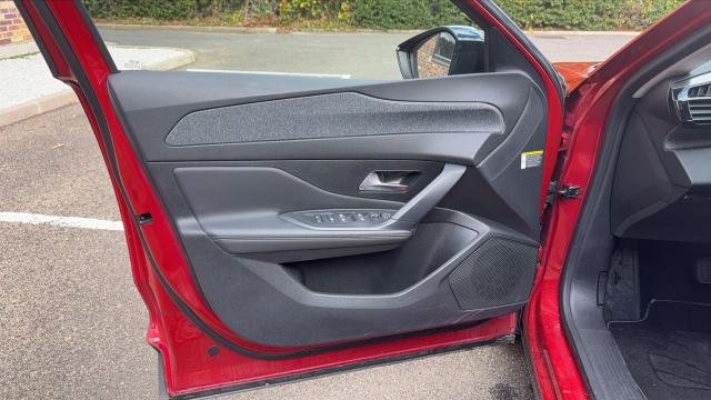 Peugeot 408 image 1