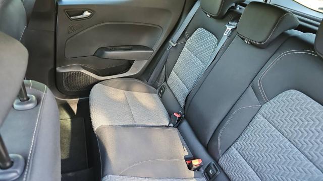 Renault Clio image 8