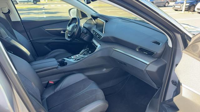 Peugeot 3008 image 3