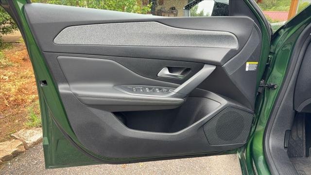 Peugeot 308 image 8