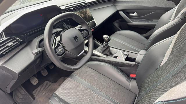 Peugeot 308 image 4