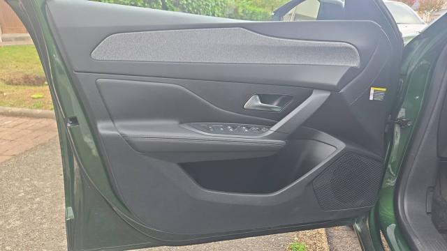 Peugeot 308 image 7