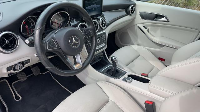 Mercedes Benz Cla Shooting Brake image 6