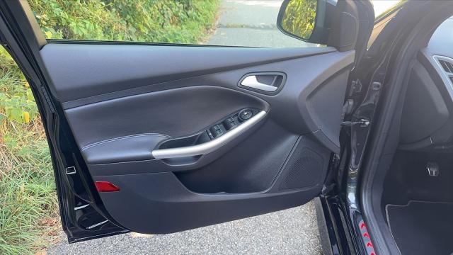 Ford Focus image 9